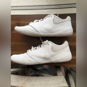 Nike Sideline (sz 11) IV Cheerleading Shoe Cheer Acro Gymnastics